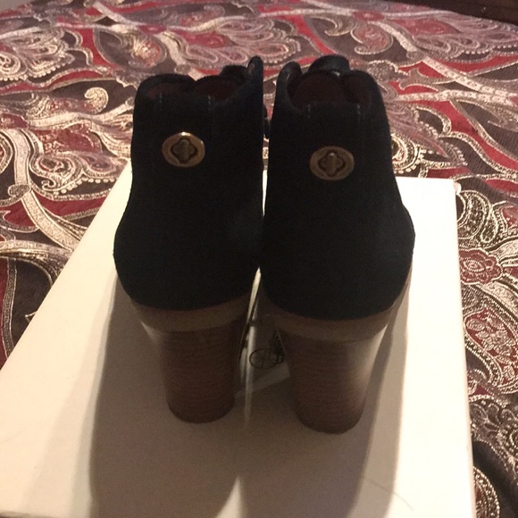 🔥🔥🔥Coach Suede Boots - Picture 3 of 10
